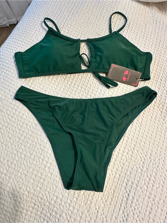 Shekani Other - Deep Green Two-Piece Bikini Set - Women's Classic Scoop Top & Low-Rise Bottoms